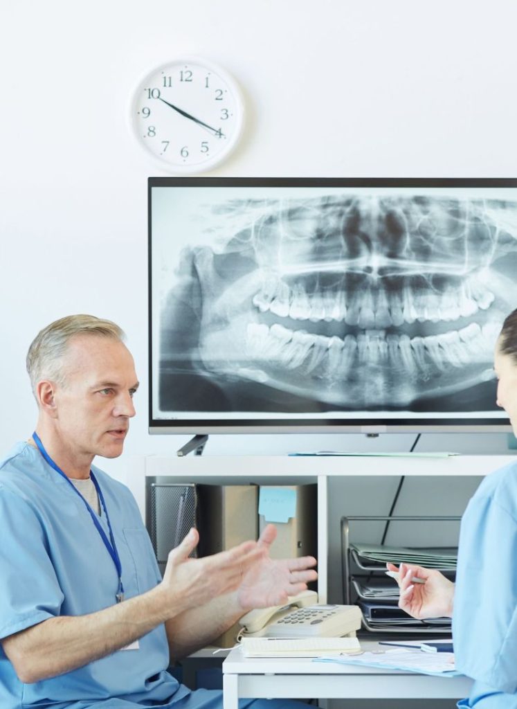 Impianto post estrattivo 20 ESPERTO Aida Implantologia portale informativo | dentista implantologo -Impianto post estrattivo